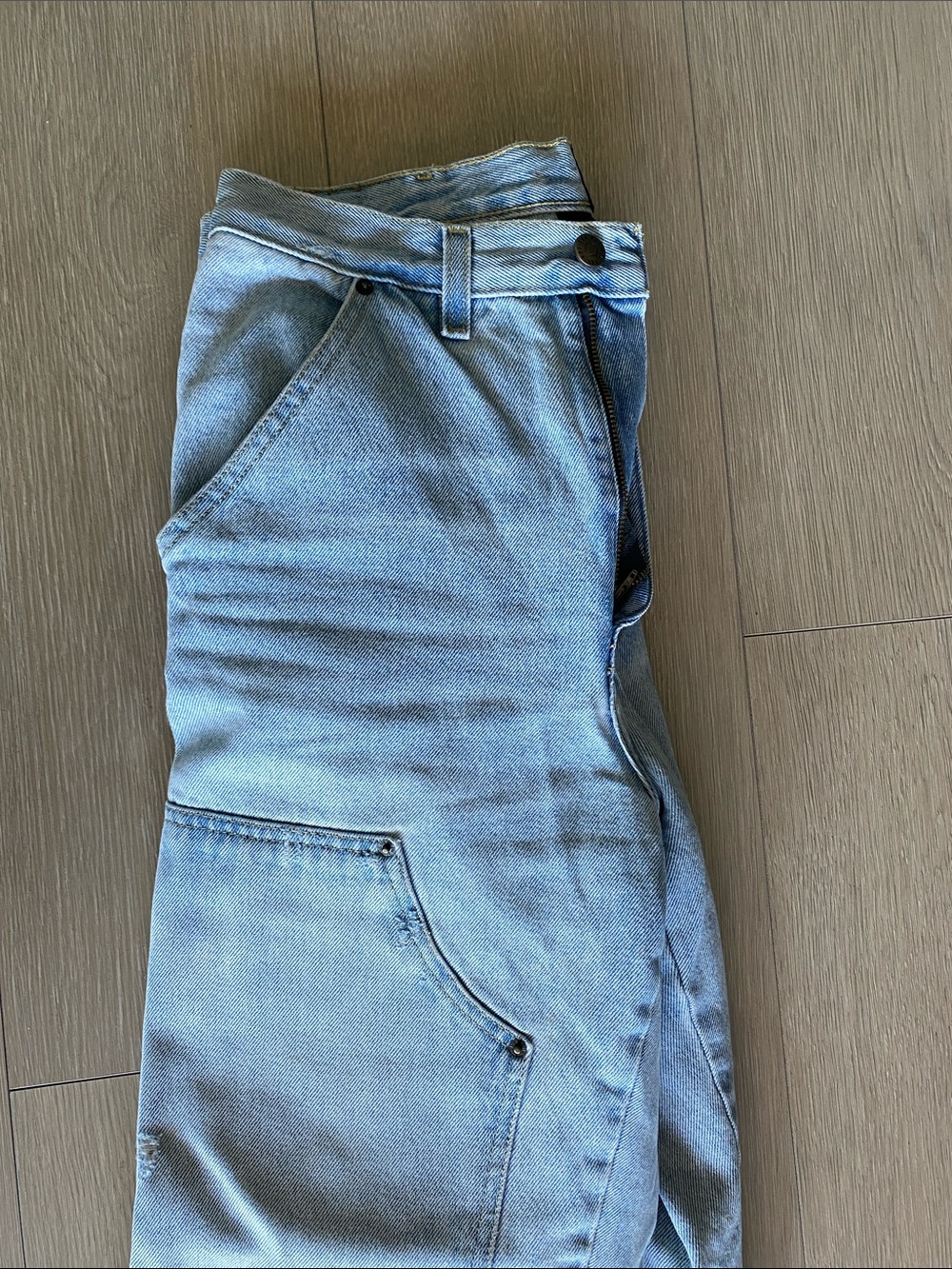 BDG High Rise Carpenter Jean Light Wash, Straight Leg, Size 29 - Picture 3 of 5